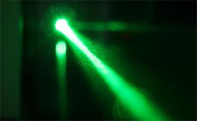 Laser verde: la conoscenza del metodo di generazione